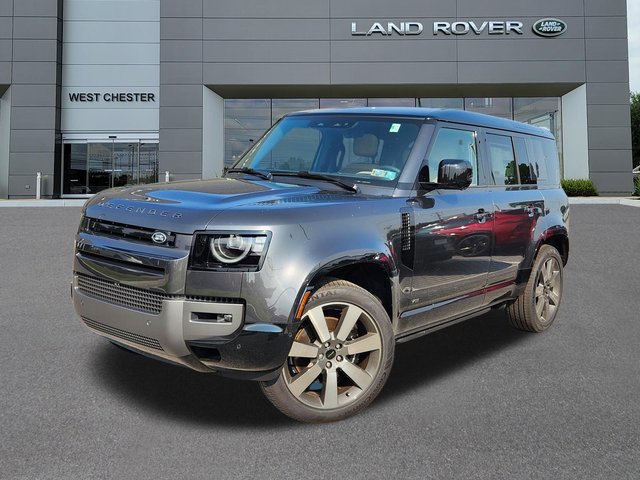 2026 LAND ROVER Defender V8