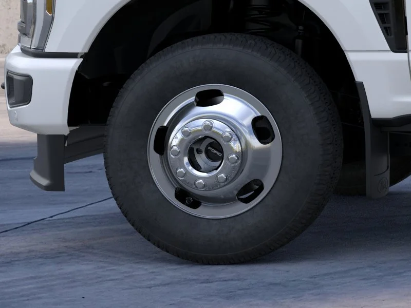 New 2026 Star White Metallic Tri-Coat Ford F-350® Platinum® image 49