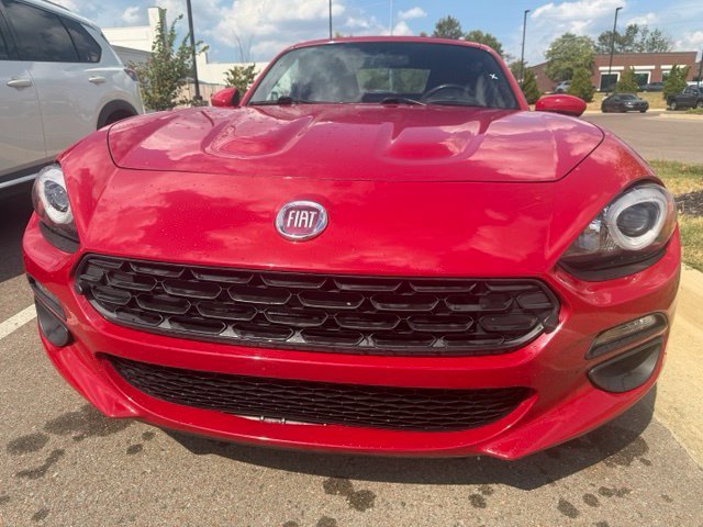 Used 2018 FIAT 124 Spider Classica with VIN JC1NFAEK9J0137456 for sale in Southaven, MS