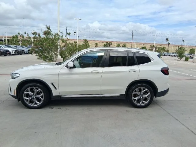 Used 2023 White BMW sDrive30i image 3