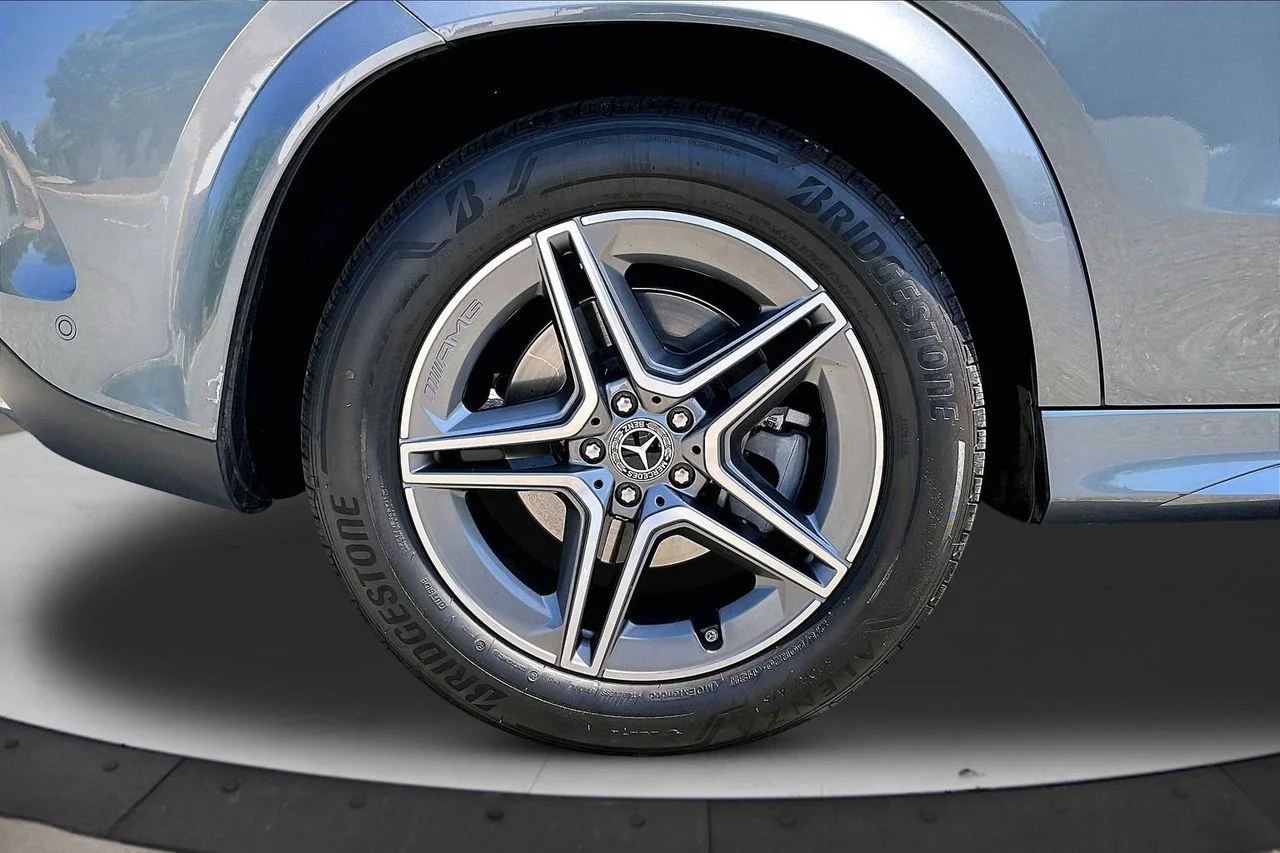 Certified Used 2023  Mercedes-Benz GLE 450 image 38