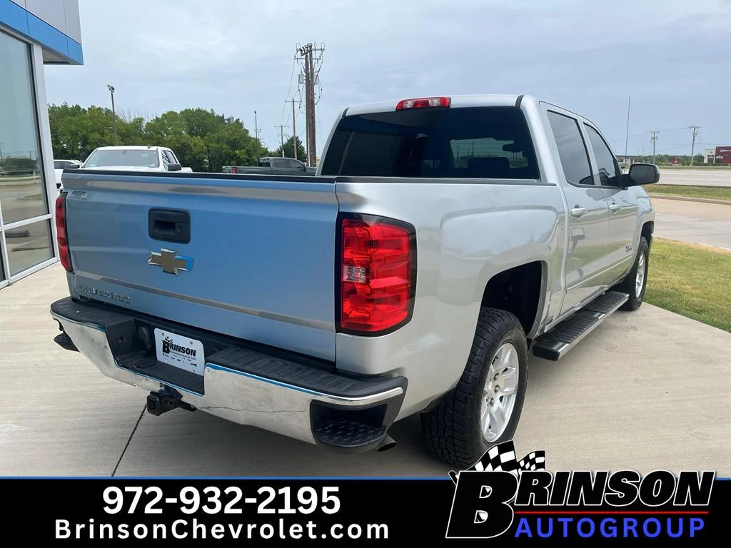 Used 2017 Silver Ice Metallic Chevrolet LT image 7