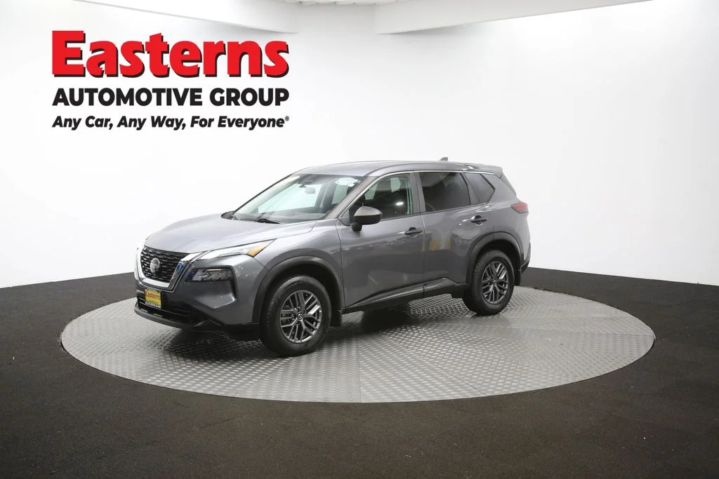 Used 2021 Gray Nissan S image 57