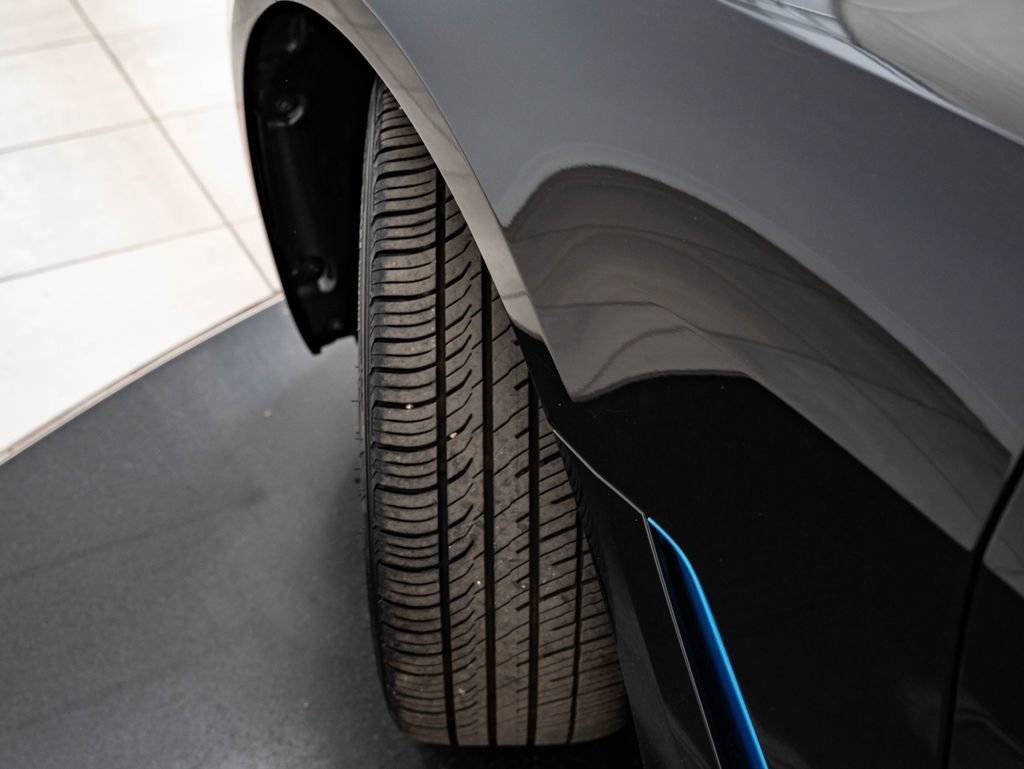Used 2023 Jet Black BMW eDrive35 image 49
