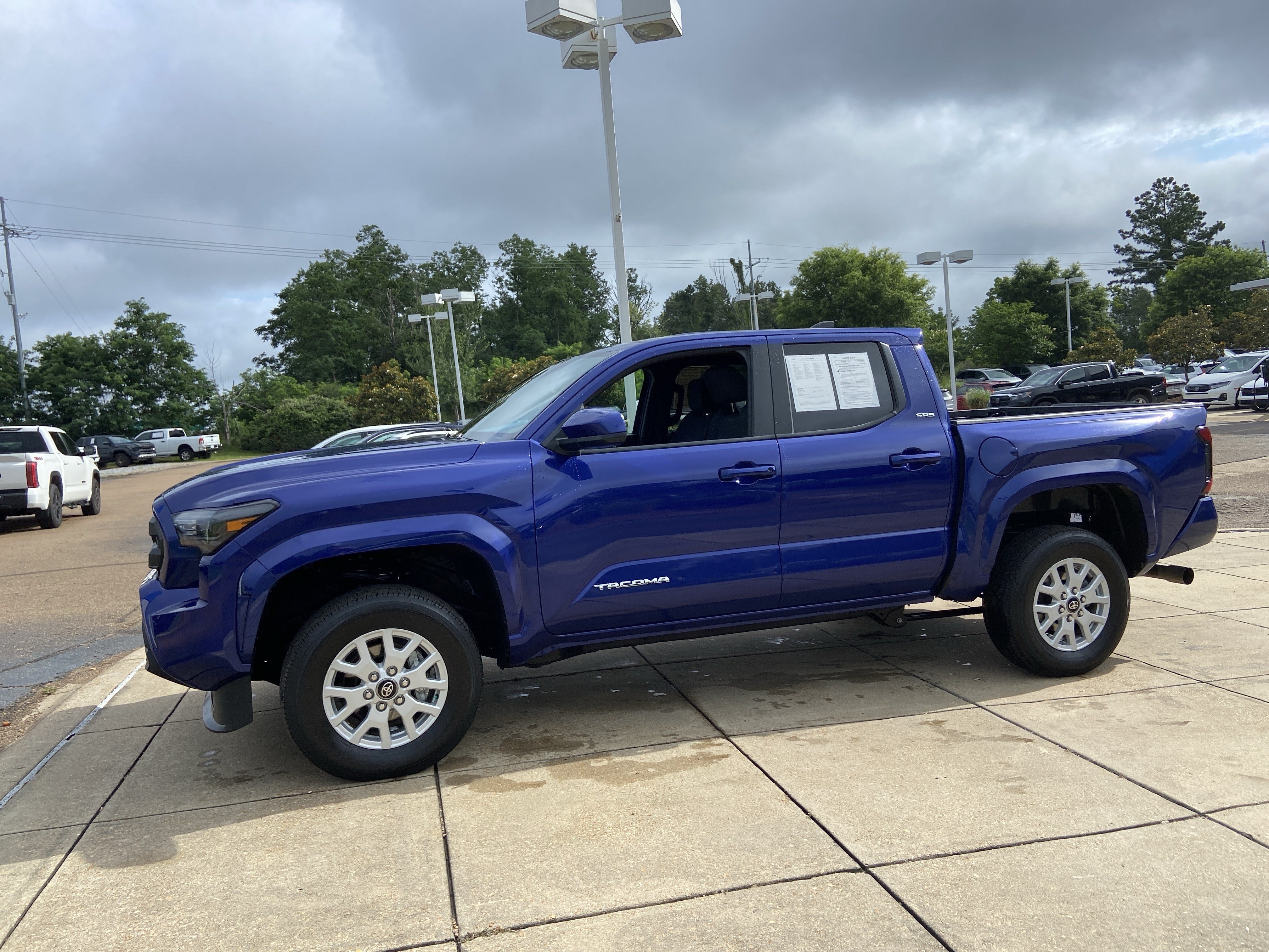 Used 2025 Blue Toyota SR5 image 6