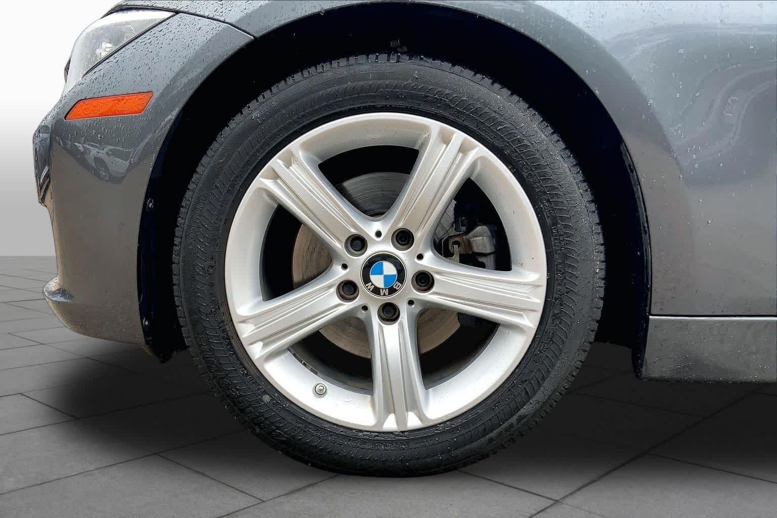 Used 2012 Black Sapphire Metallic BMW 328i image 11