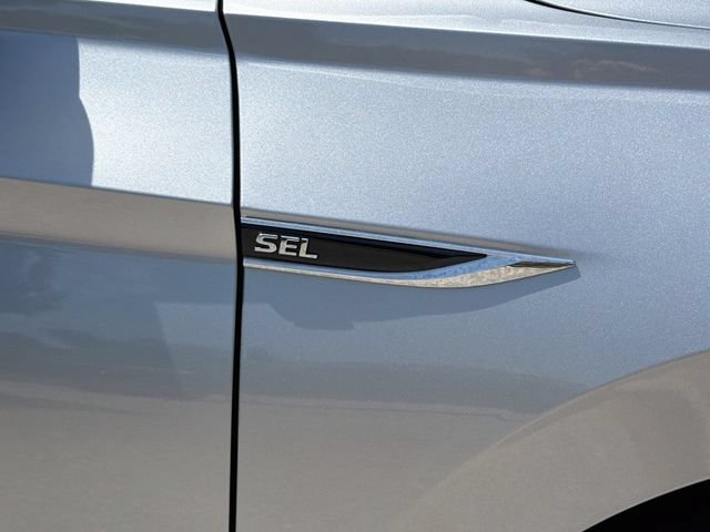 Used 2021 Pyrite Silver Metallic Volkswagen SEL image 46