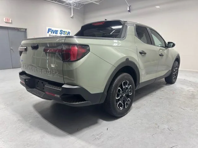 Used 2024 Green Hyundai SEL image 5