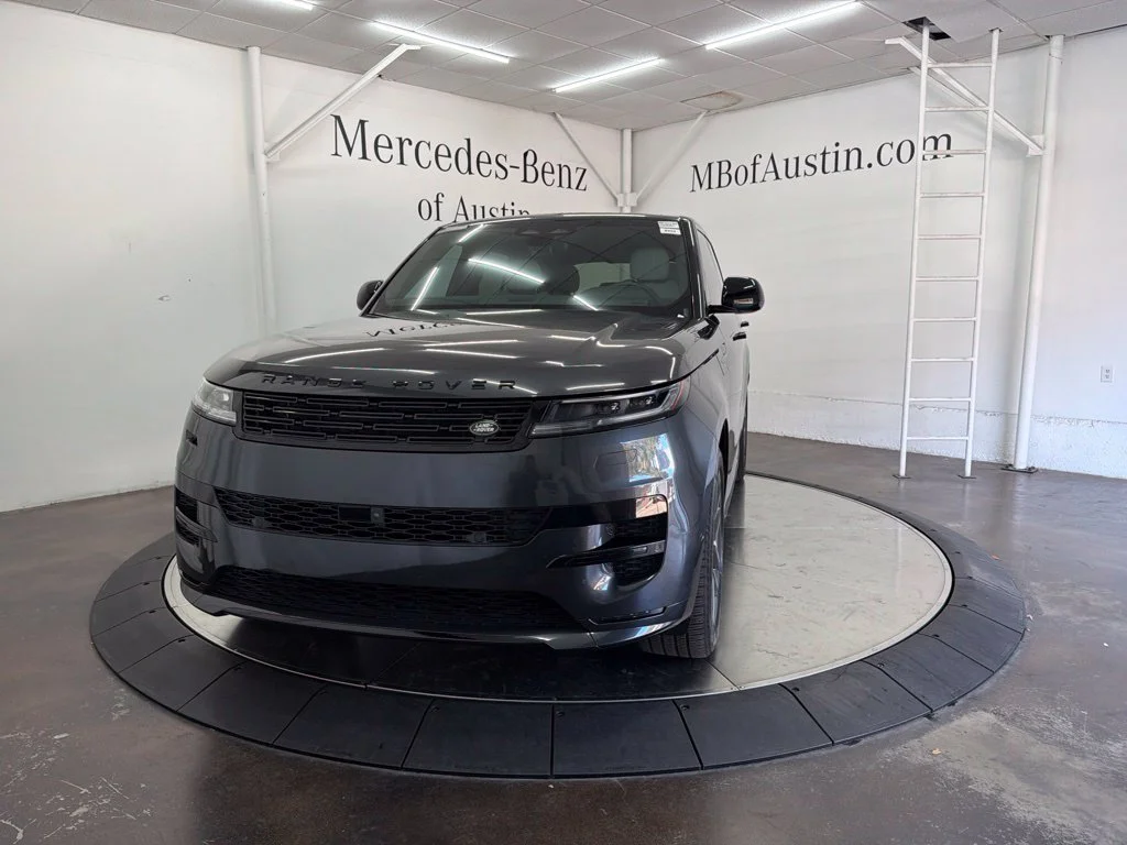 New 2024 Gray Land Rover Dynamic SE image 2