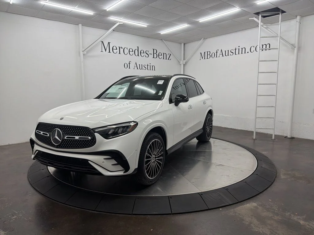 Used 2026 White Mercedes-Benz GLC 300 image 3