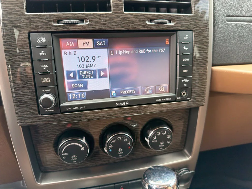 Used 2012 White Jeep Limited image 20
