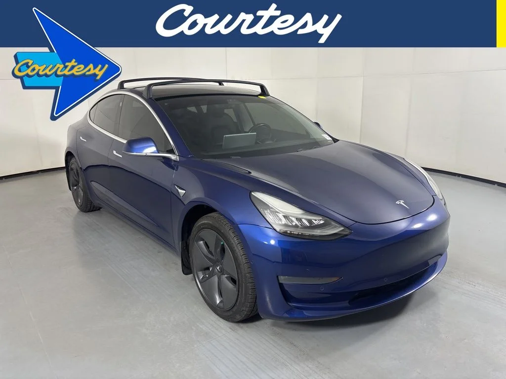 2019 Tesla Model 3 Standard Range Plus's photo