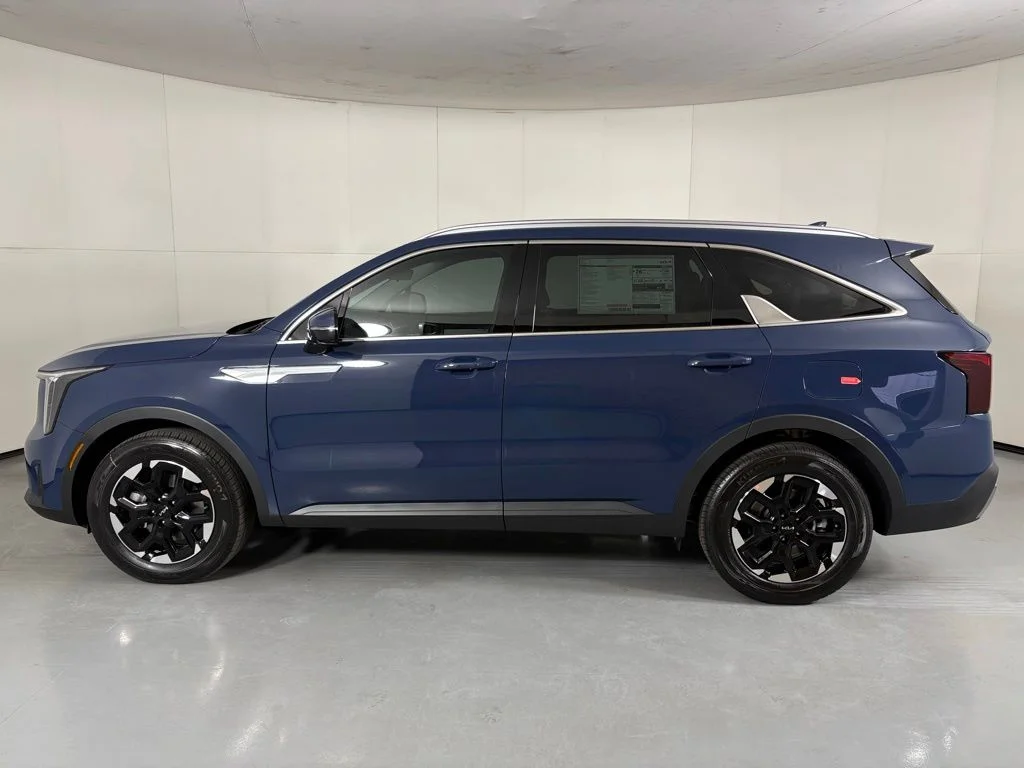 New 2026 Black Kia S image 5