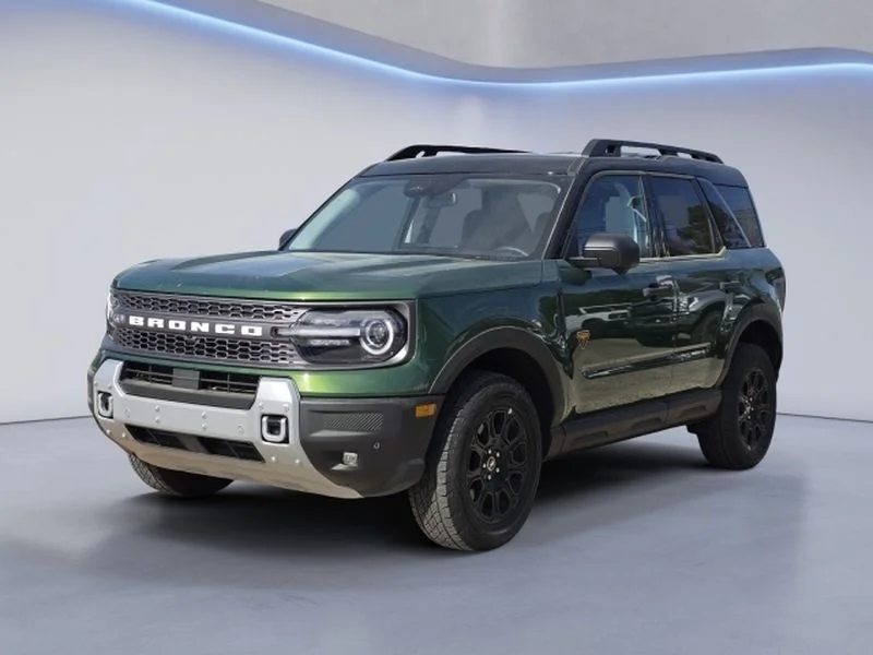 Certified Used 2025 Eruption Green Metallic Ford Badlands image 6