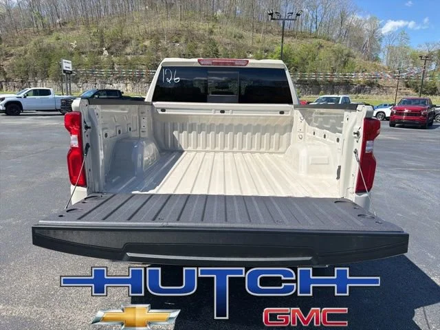 New 2026 White Sands Chevrolet RST image 17