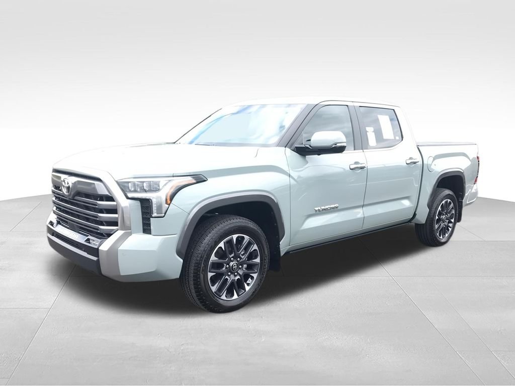 Used 2025  Toyota Limited image 4