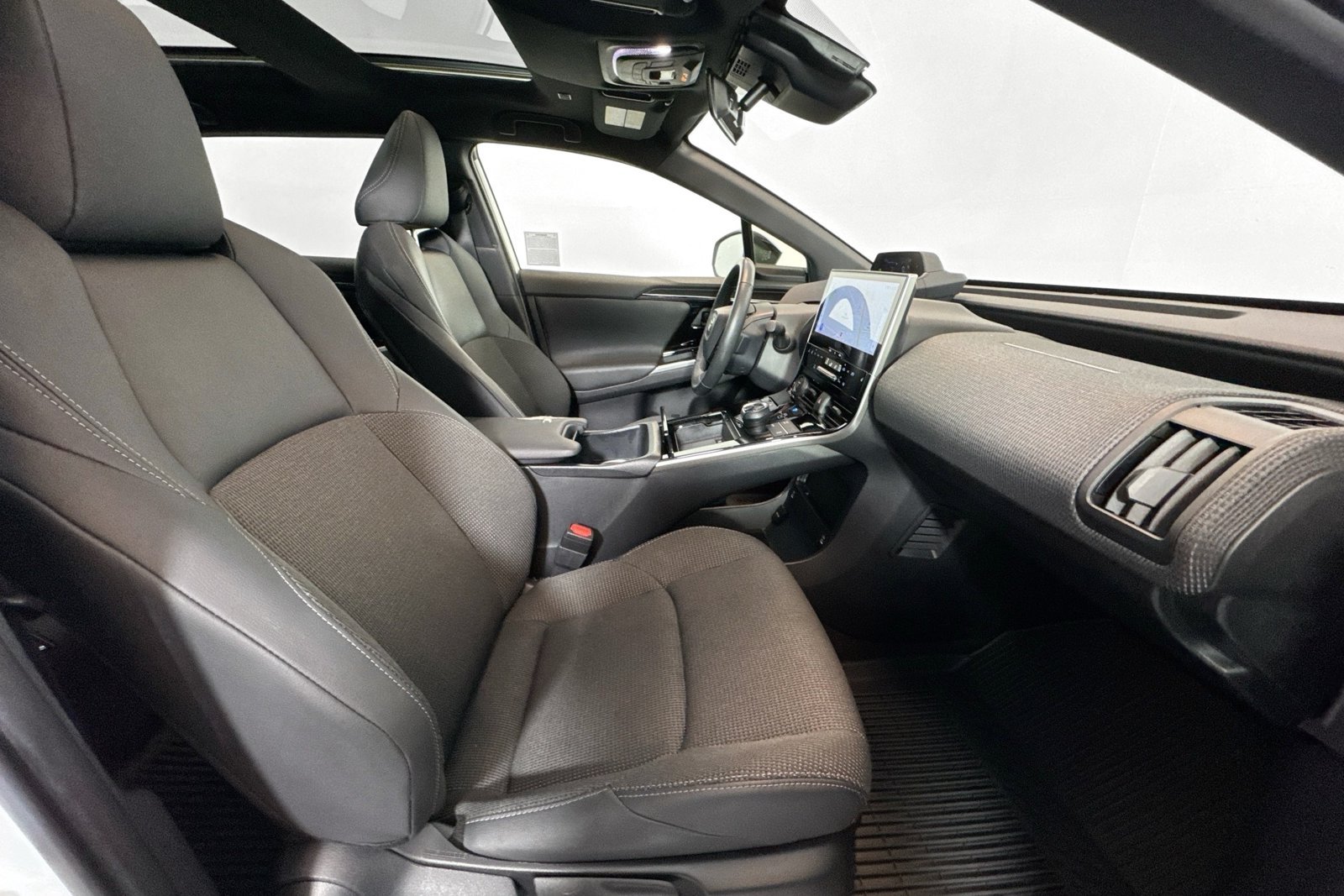 Used 2025 White Toyota Limited image 27