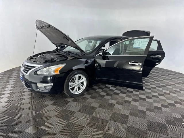 Used 2013 Black Nissan 2.5 SL image 12