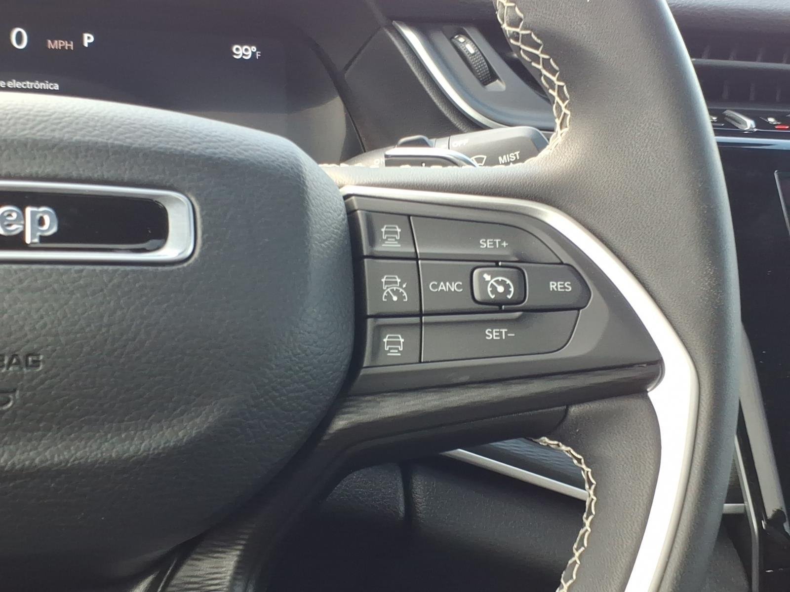 Used 2024 Bright White Clearcoat Jeep Laredo X image 27