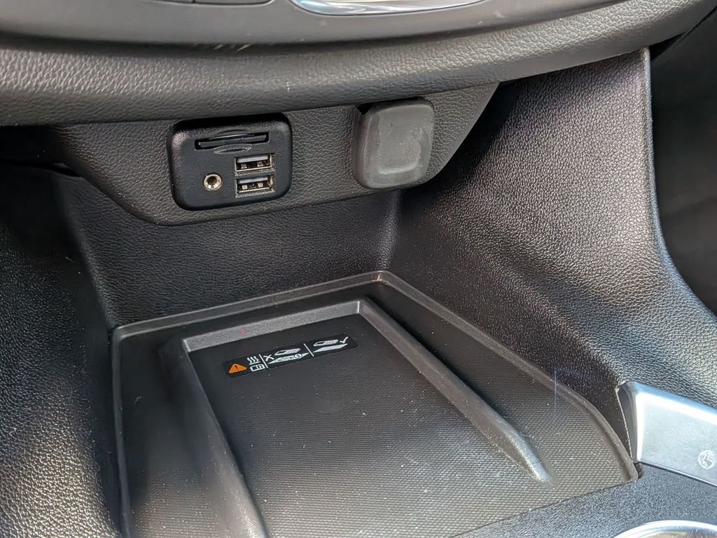 Used 2023 Beige Chevrolet High Country image 35