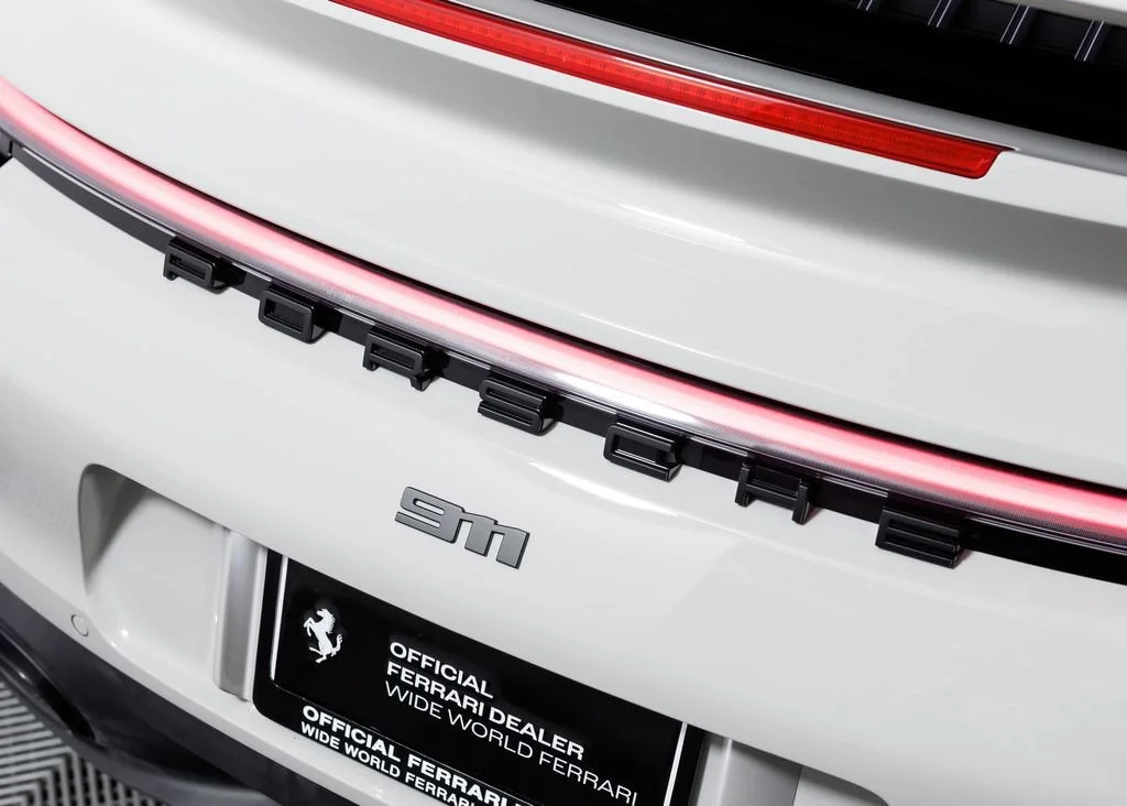 Used 2024 Chalk Porsche Carrera GTS Manual image 34