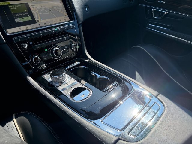 Used 2019 Santorini Black Metallic Jaguar R-Sport image 25
