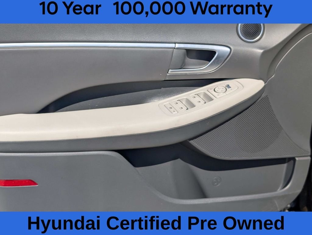 Certified Used 2025 Black Hyundai SEL Convenience image 16