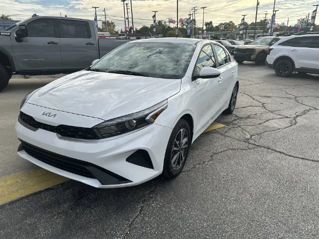 Used 2024 White Kia LXS image 18