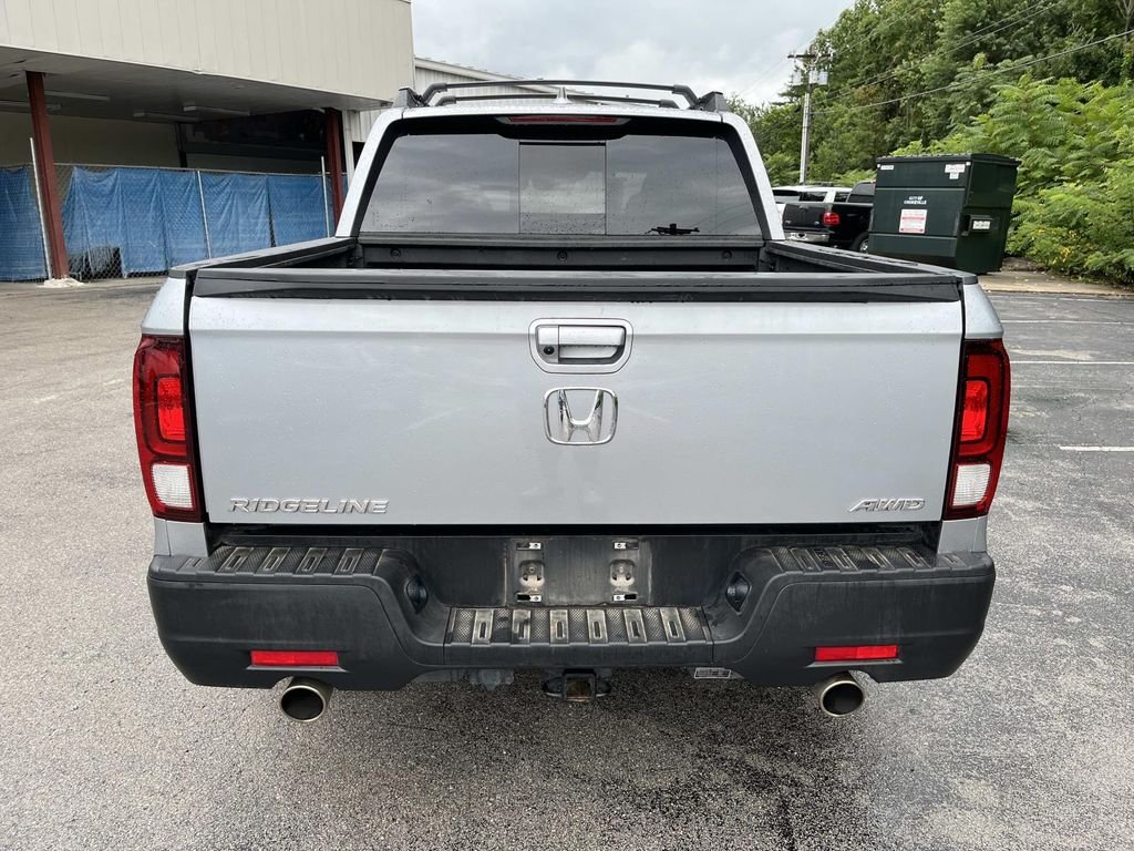 Used 2023 Silver Honda RTL image 6
