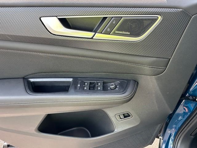 New 2026 Mountain  Lake Blue Metallic Volkswagen 2.0T SEL Premium R-Line image 18