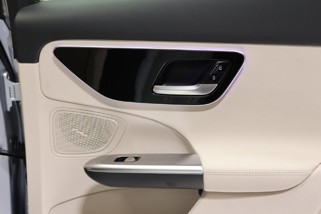 New 2027  Mercedes-Benz C 300 image 51