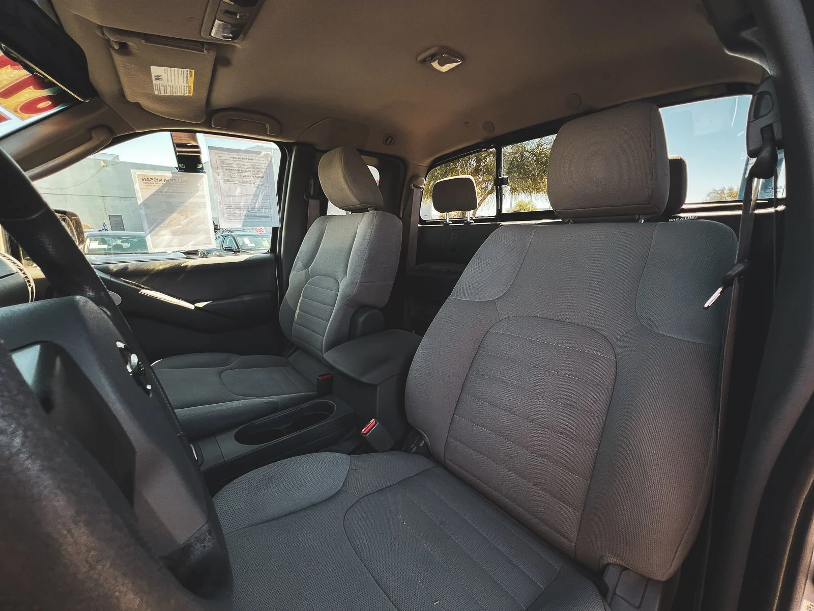 Used 2010 Silver Nissan SE image 15