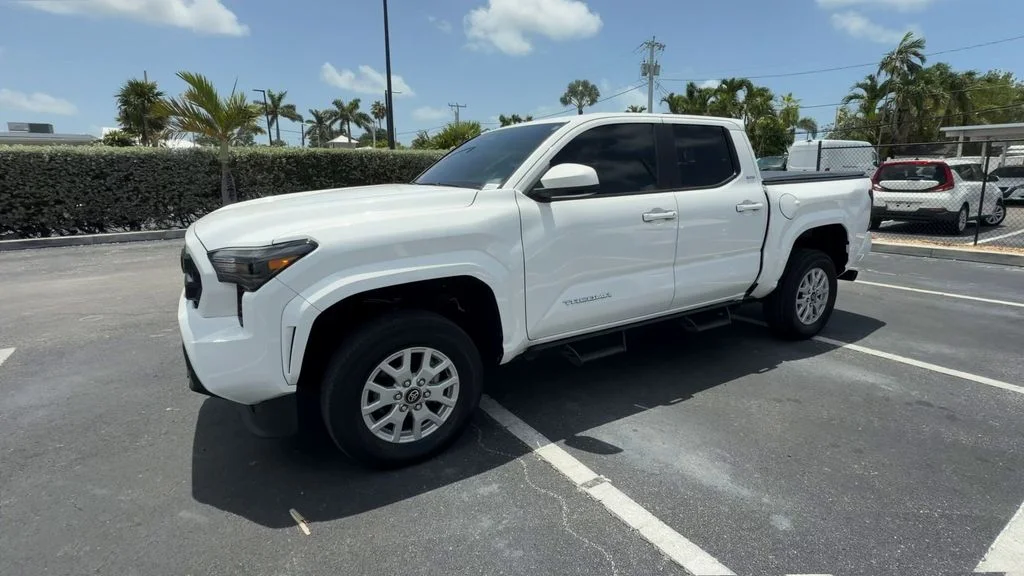 Used 2024 White Toyota SR5 image 4