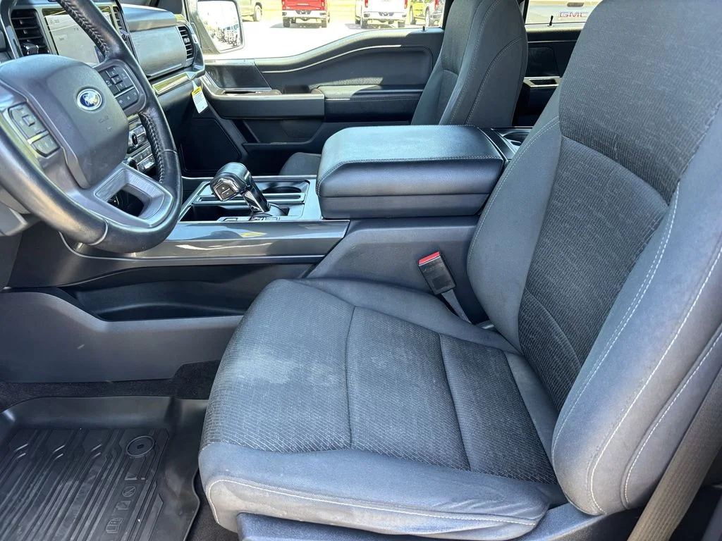 Used 2022 Black Ford XLT image 16