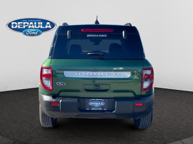 Used 2025 Green Metallic Ford Free Wheeling image 5