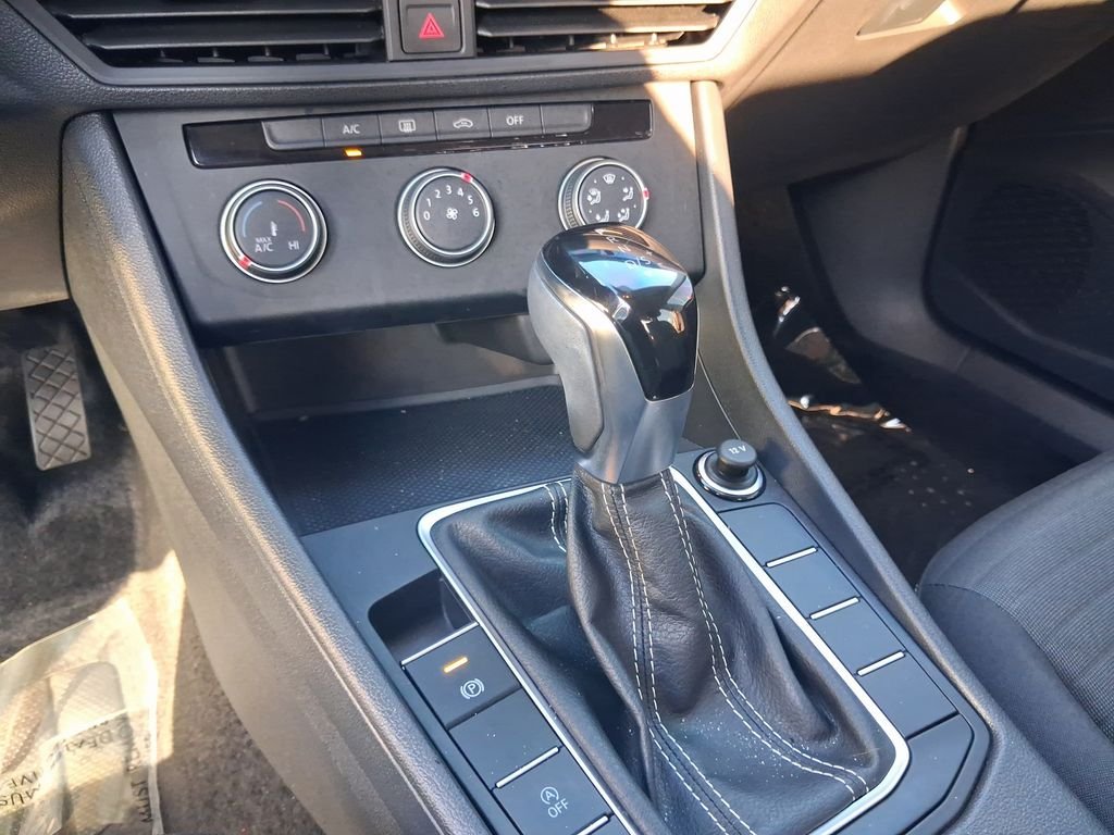 Used 2024 Silver Volkswagen 1.5T S image 21