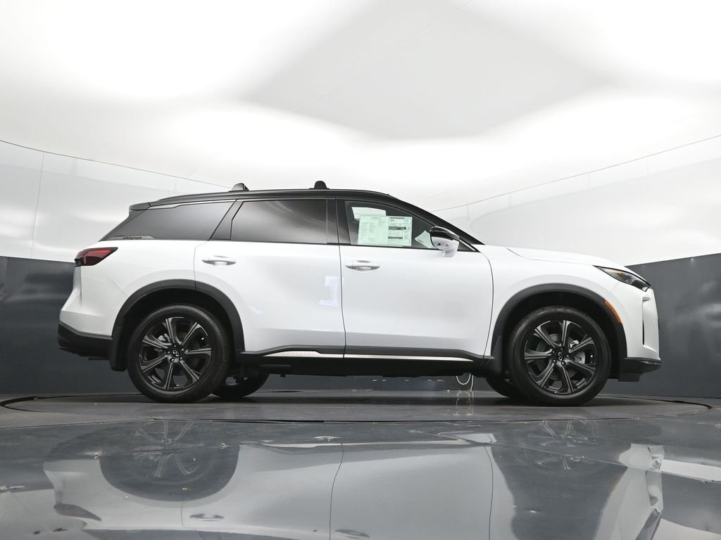 New 2027 2T RAD WHT INFINITI Autograph AWD image 44