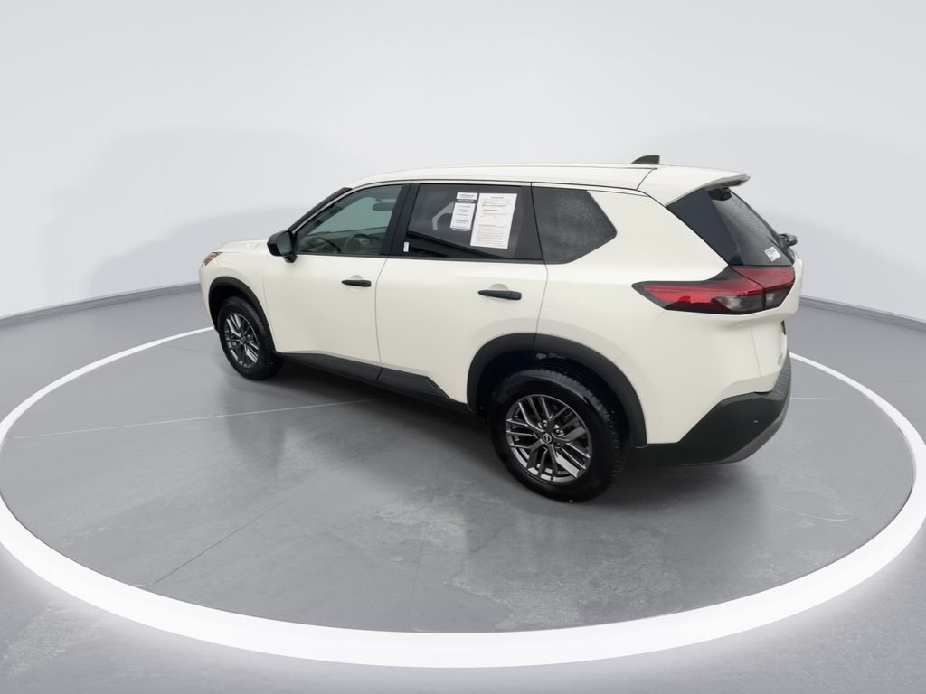 Used 2023 White Nissan S image 6