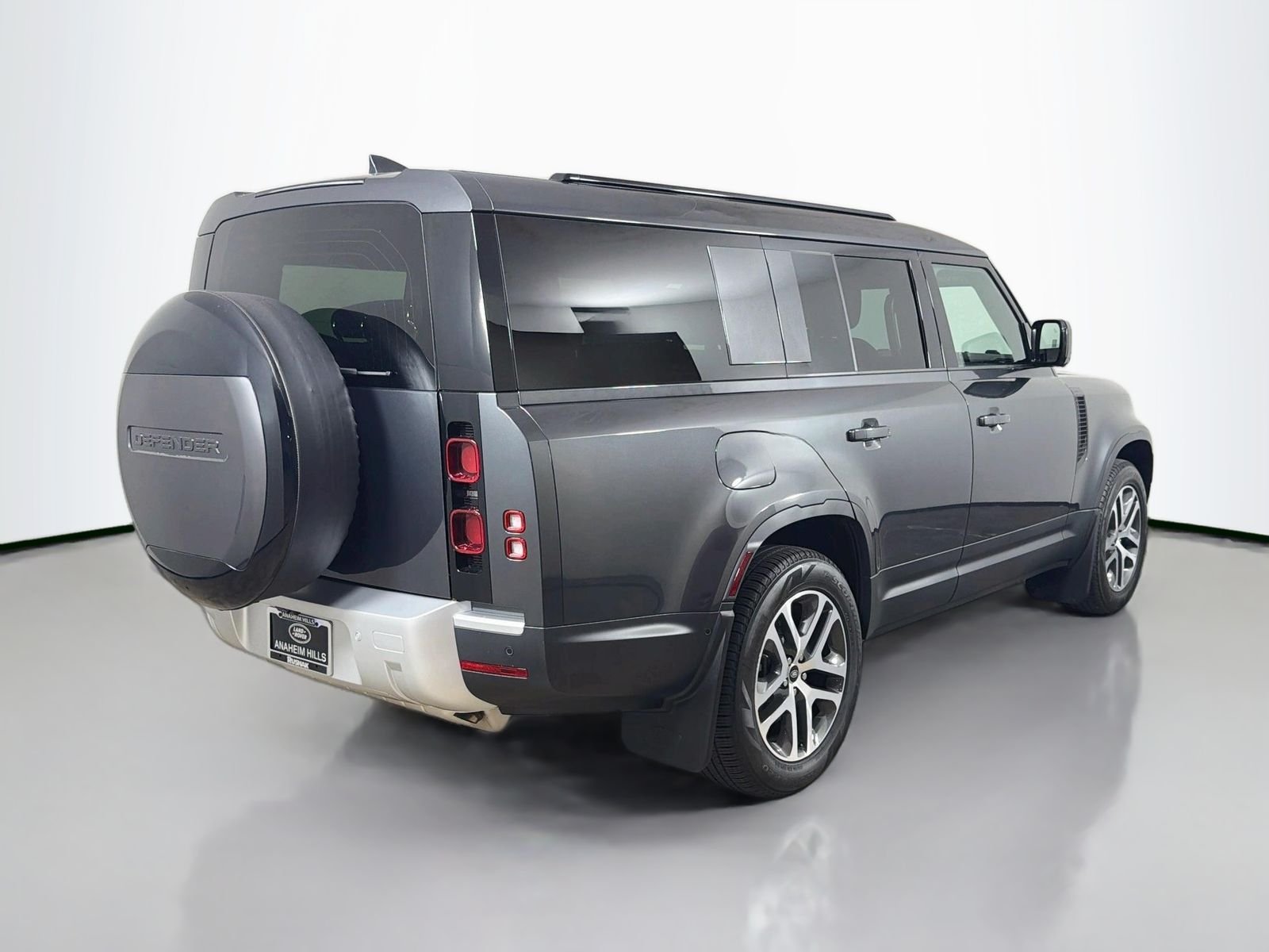 Certified Used 2025 Carpathian Gray Premium Metallic Land Rover S image 5