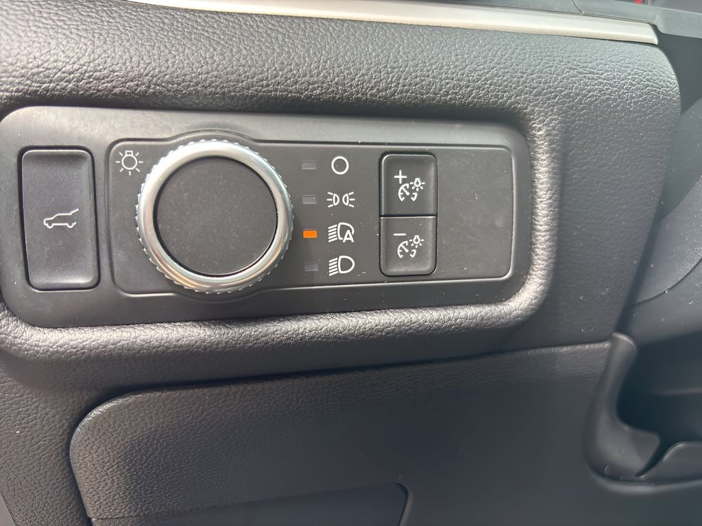 Used 2021 Agate Black Metallic Ford XLT image 20