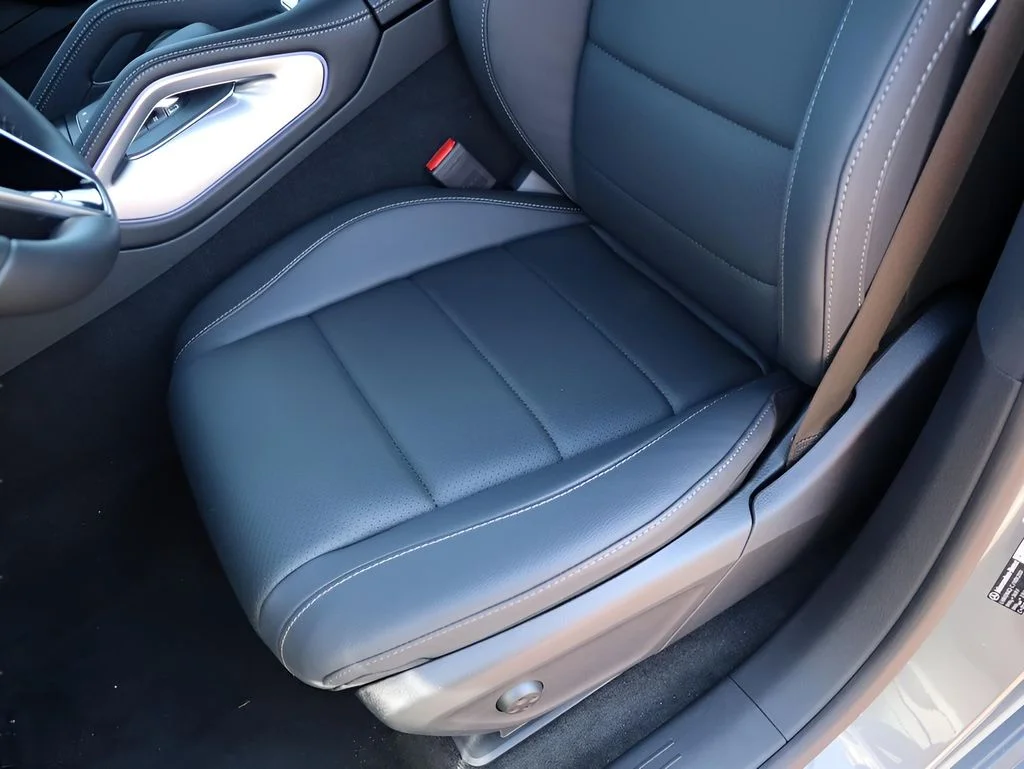 Used 2026 Selenite Gray Metallic Mercedes-Benz GLE 350 image 27