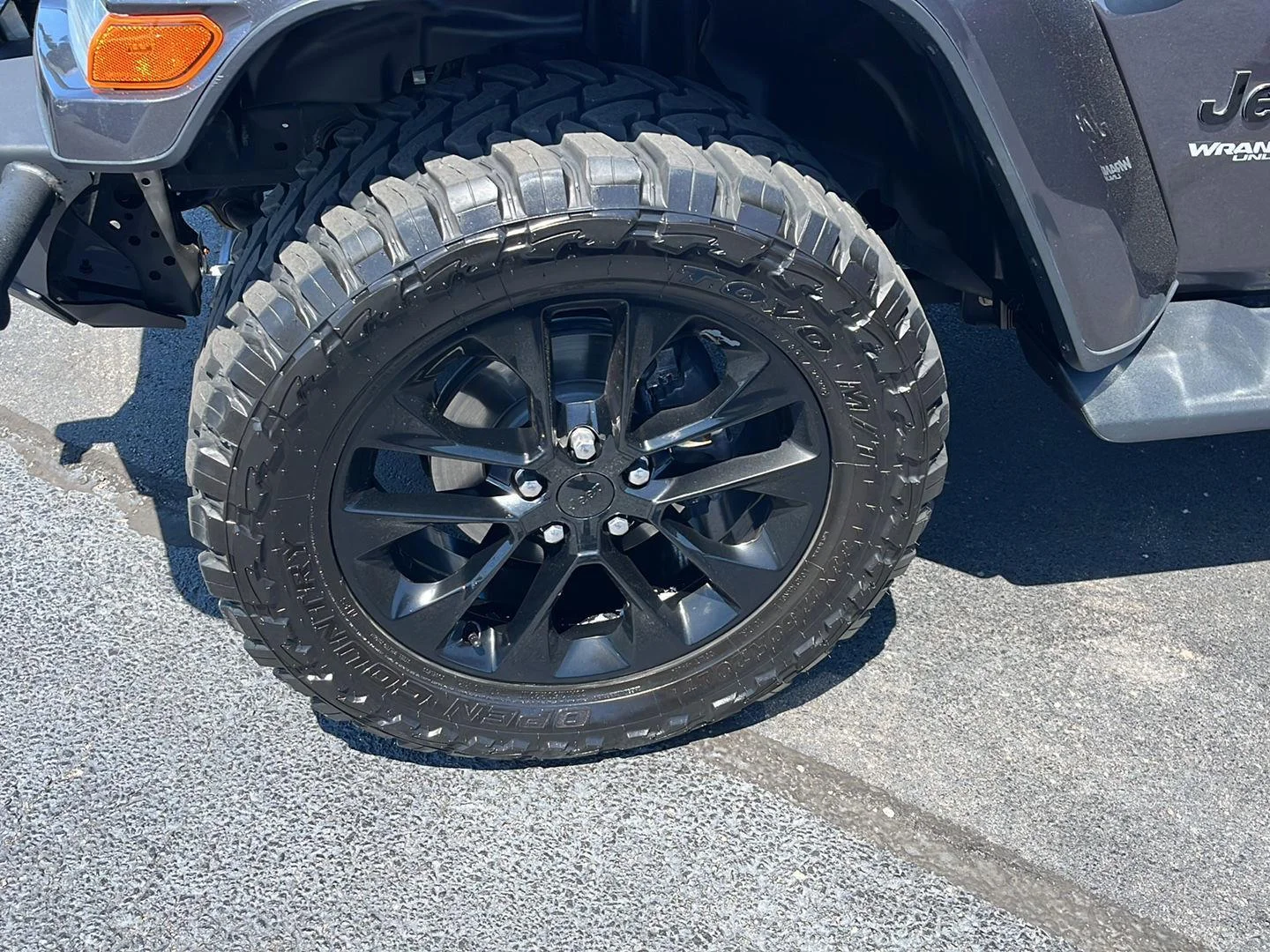 Used 2021 Sting-Gray Clearcoat Jeep Unlimited Sahara High Altitude image 31