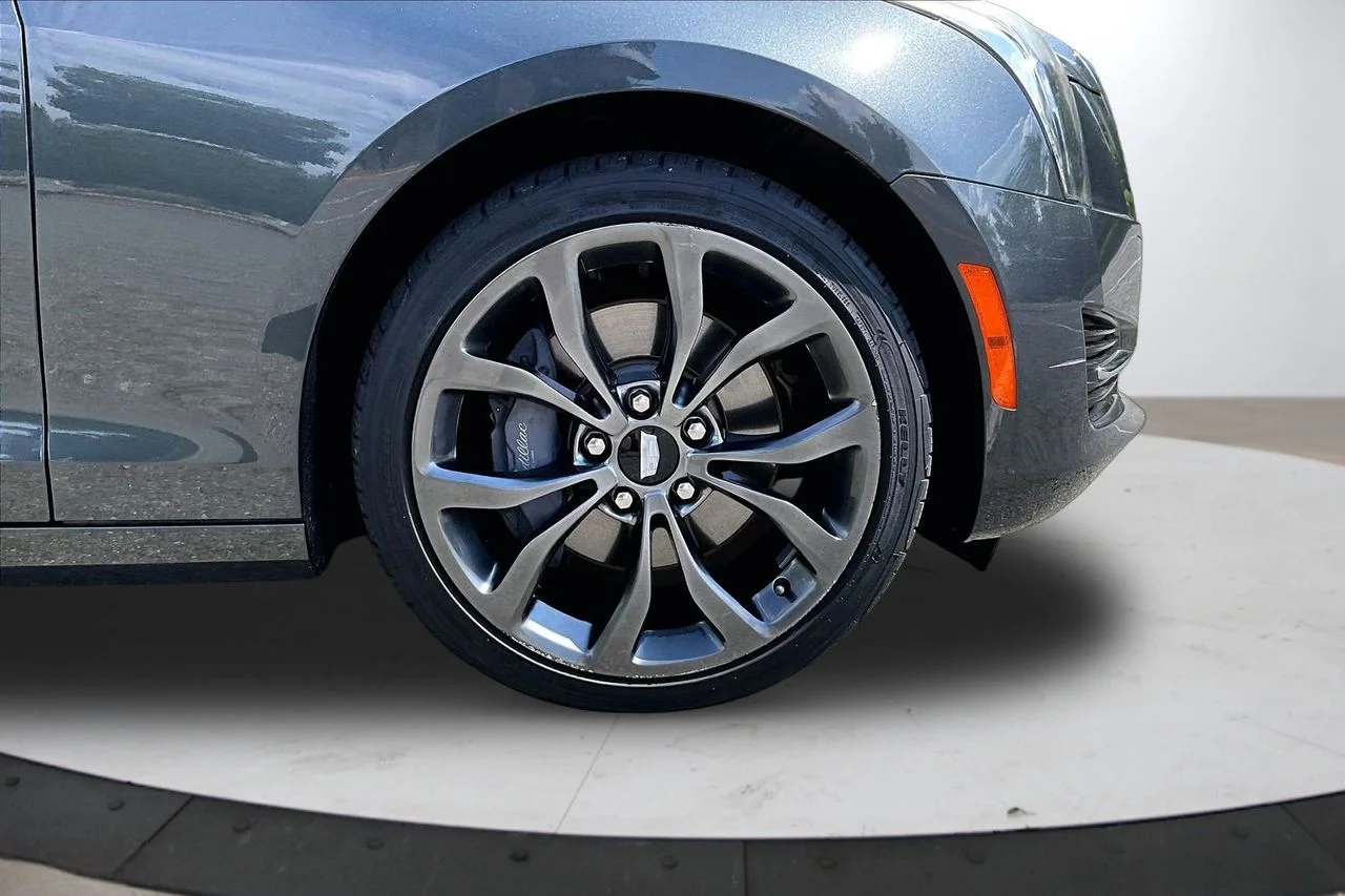 Used 2018 Gray Cadillac 2.0L Turbo image 33