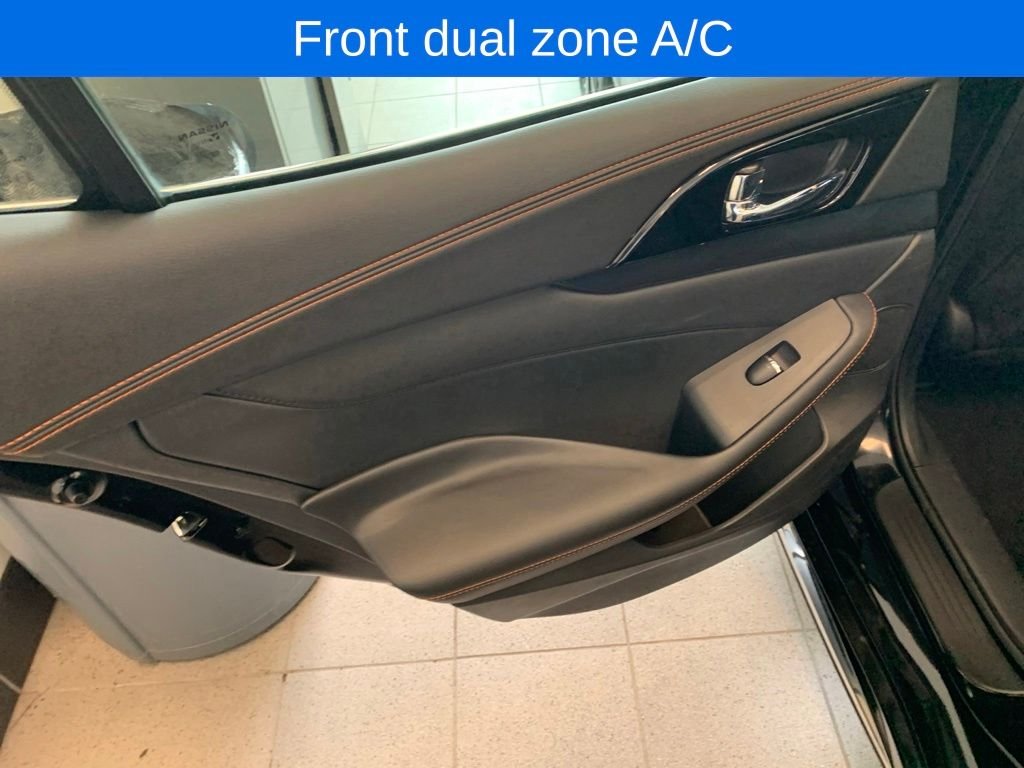 2020 Nissan Maxima SR - Photo 11