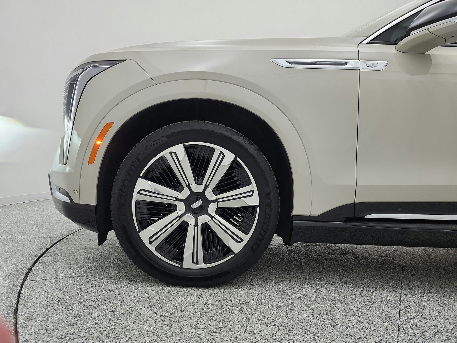 Used 2026 Sandstone Cadillac Premium Luxury image 17