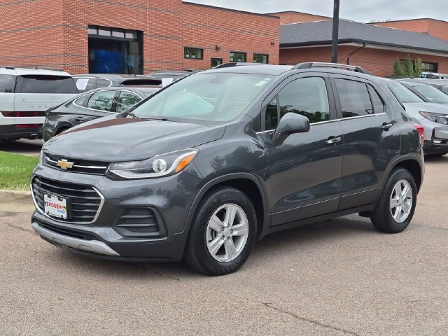 Used 2018 Gray Chevrolet LT image 3