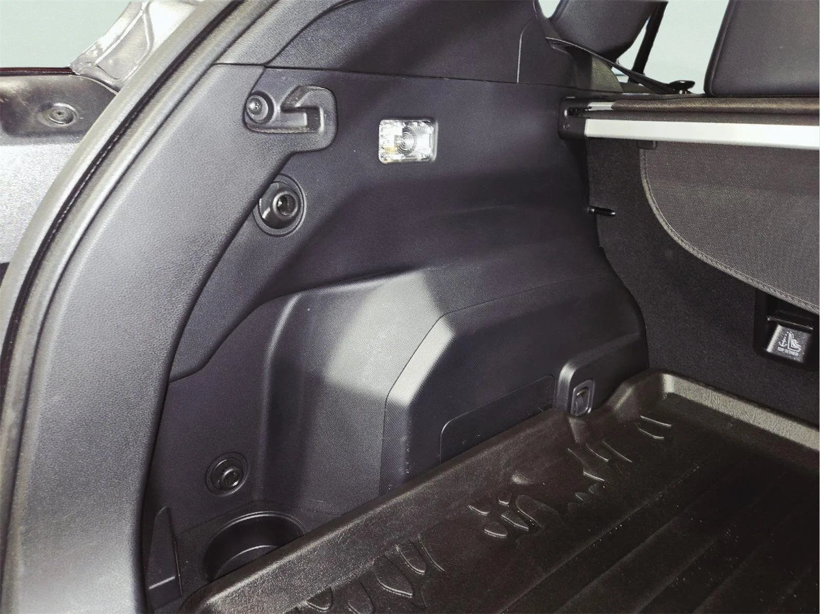 Used 2025 Magnetite Gray Metallic Subaru Limited image 40