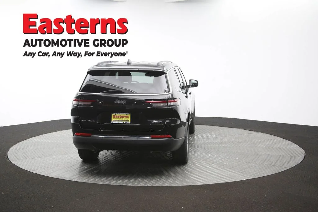 Used 2022 Black Jeep Laredo image 38