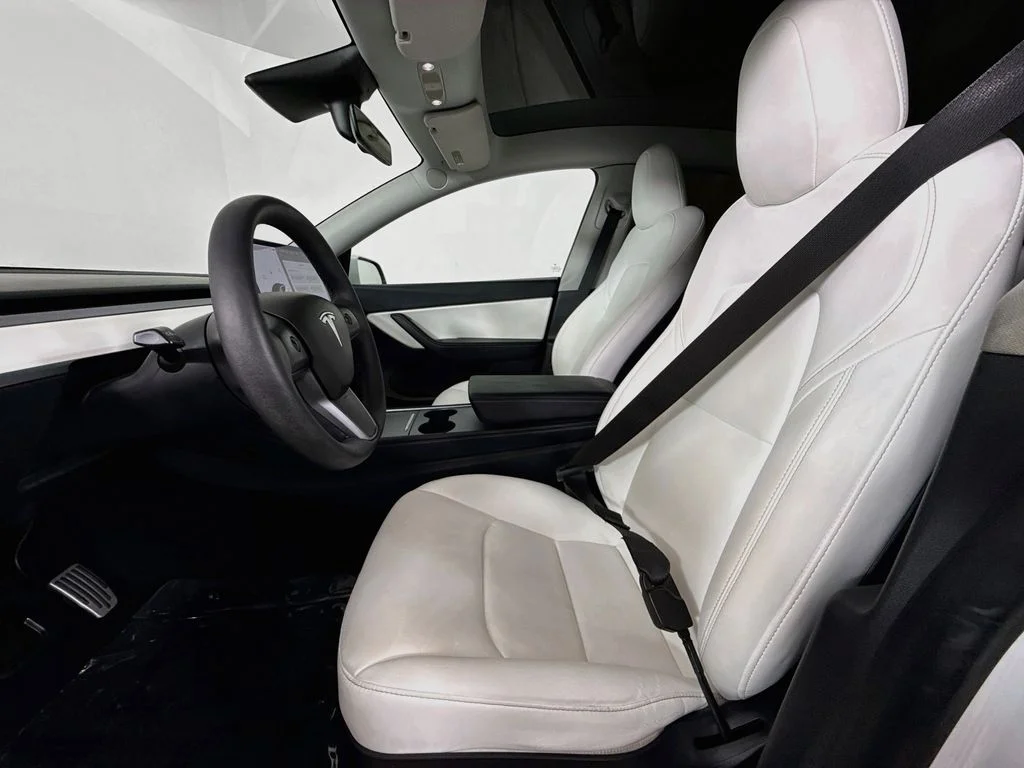 Used 2022 White Tesla Long Range image 21