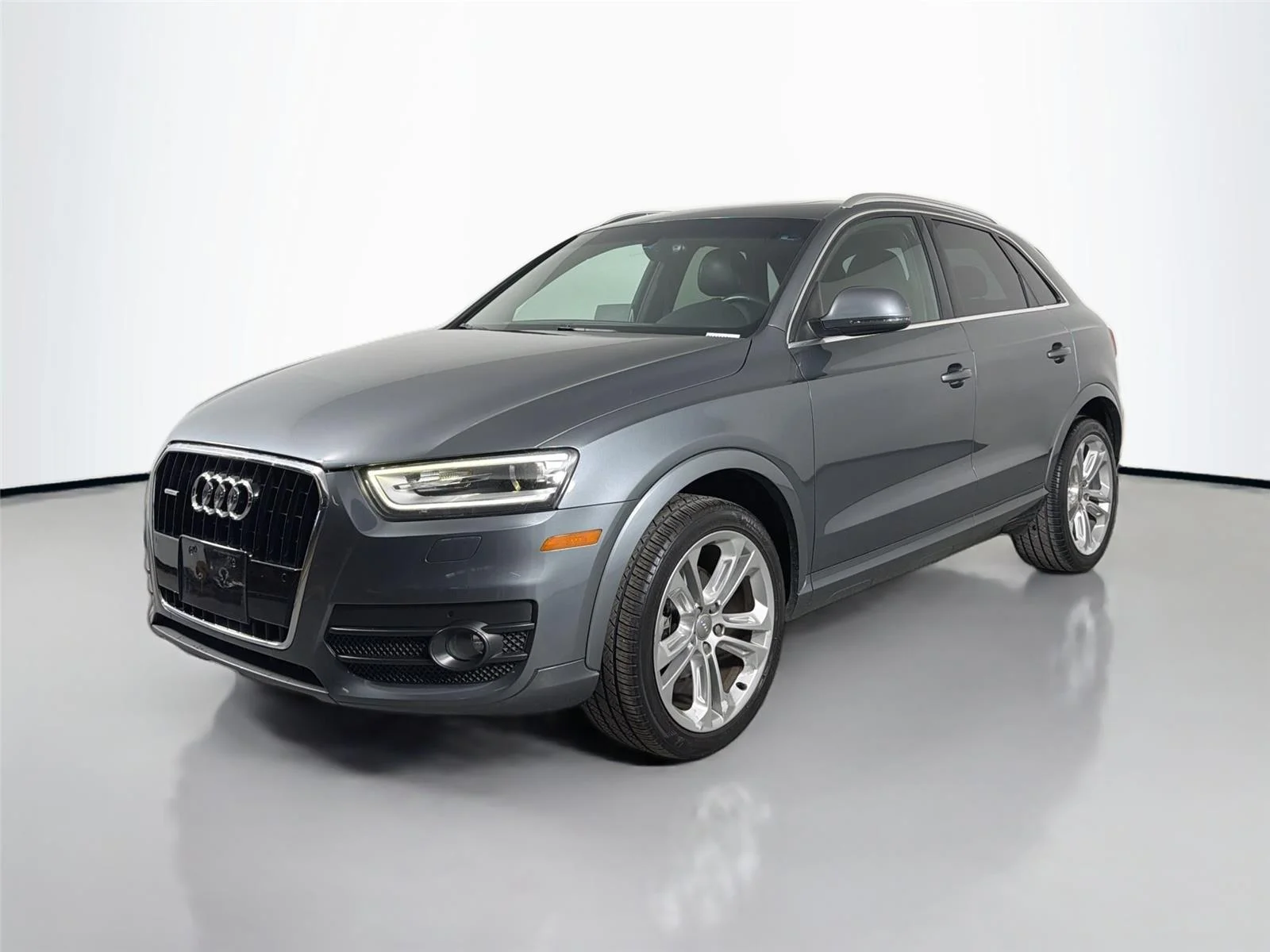 2015 Audi Q3 2.0T quattro tiptronic Prestige's photo